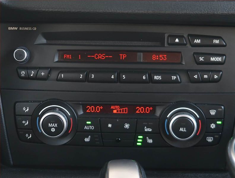 BMW X1 (2013) xDrive18d, 4X4, Automat - fotka 12 z 19