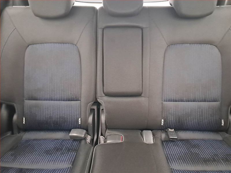 Hyundai ix20 (2017) 1.4 CVVT, Serv.kniha - fotka 10 z 17