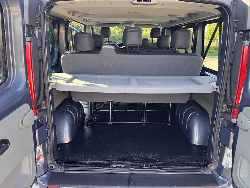 Renault Trafic 2.0DCI 84Kw L1 2x boční dveře - fotka 16 z 23