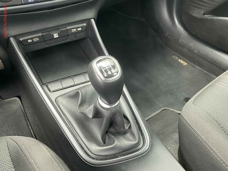 Hyundai i20 (2021) 1.2 MPi, 2.maj,ČR, servis - fotka 16 z 16