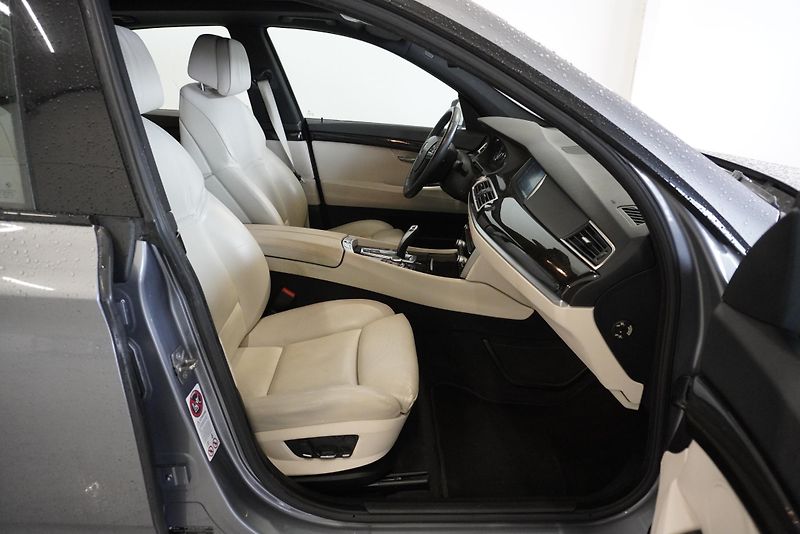 BMW Řada 5 530D 180kW GRANTURISMO XDRIVE - fotka 32 z 36