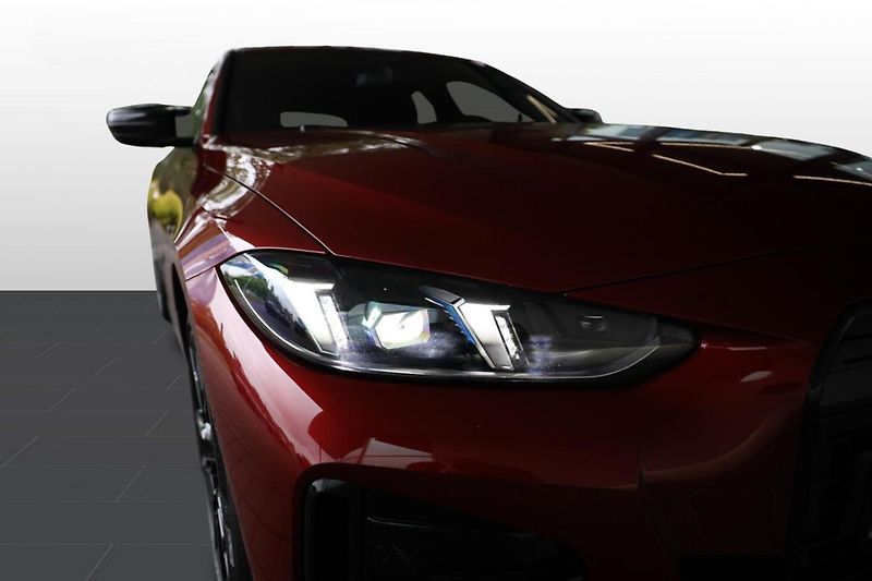 BMW i4 M60 xDrive - fotka 21 z 30