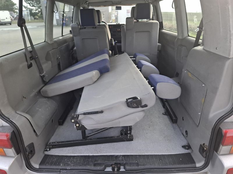 Volkswagen Multivan T4 2,5 TDI - fotka 6 z 8