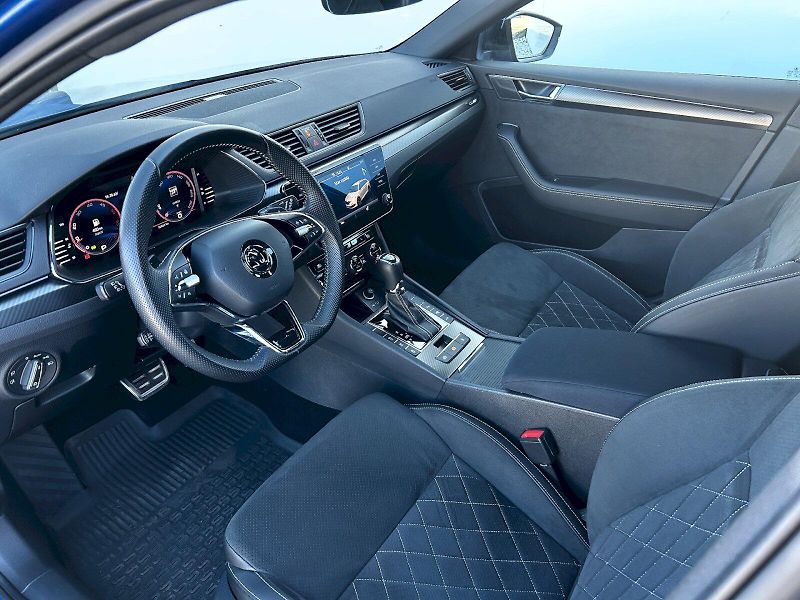 Škoda Superb (2024) Combi 2.0 TDI 147kW 4x4 DSG Sp - fotka 25 z 35
