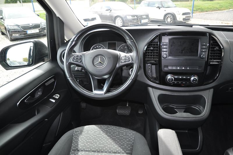 Mercedes-Benz Vito 300d L TOURER 4x4 - fotka 5 z 23