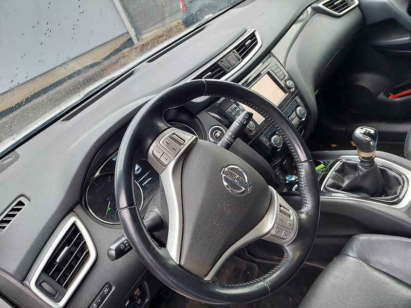 Nissan X-Trail (2017) III. dCi130 4x4 - fotka 9 z 20