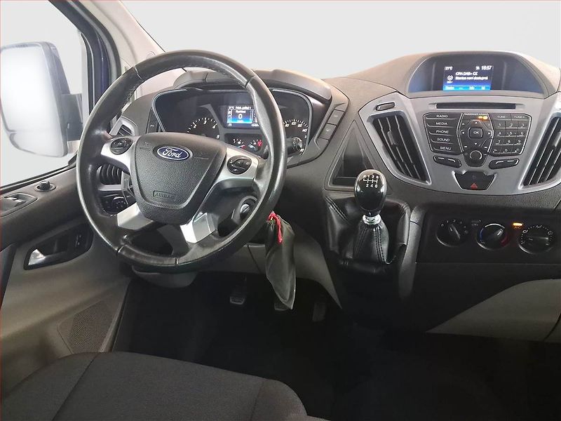 Ford Tourneo Custom (2016) Titanium 2.0 EcoBlue, ČR - fotka 7 z 18