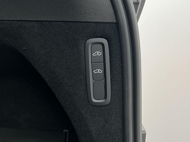 Volvo XC90 (2026) T8 AWD RECHARGE ULTRA AUT - fotka 6 z 20