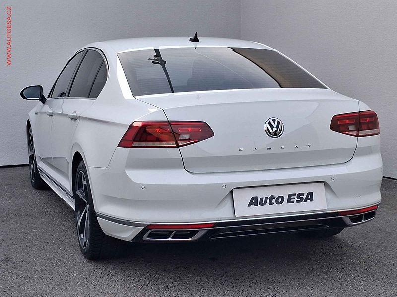 Volkswagen Passat (2020) 2.0TDi, ČR, DSG, LED, kamera - fotka 6 z 19