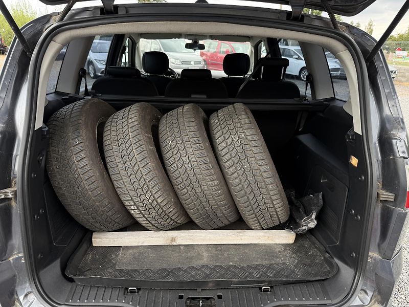 Ford S-MAX 1.8TDCi 92kW - fotka 18 z 18