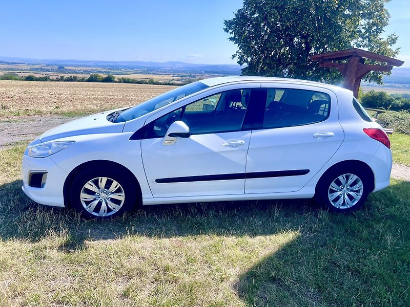 Peugeot 308 Prodám Peugeot 308 1.4 VTi - fotka 3 z 7