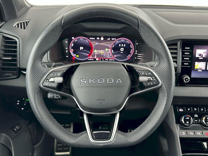 Škoda Karoq (2025) DSG 2.0TDI 110kW 4x4 SportLine - fotka 9 z 36