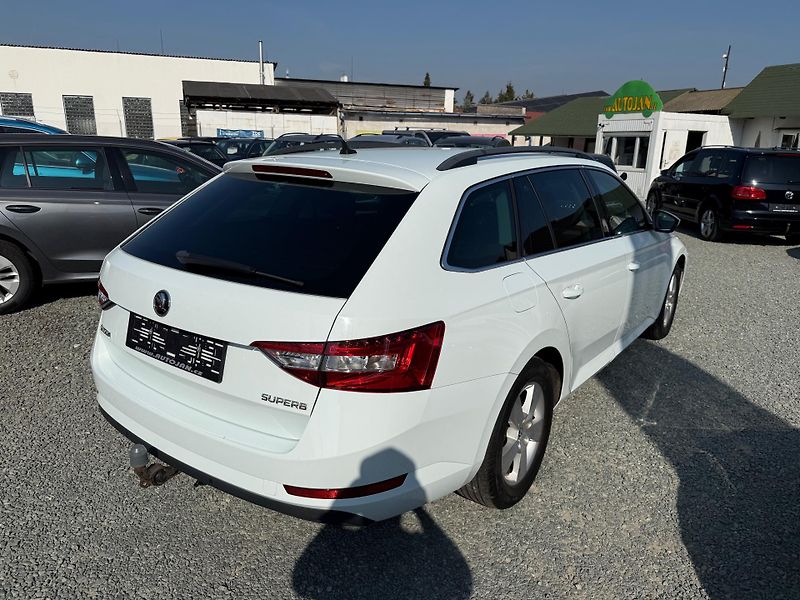 Škoda Superb 1.4 TSI AMBITION - fotka 6 z 13