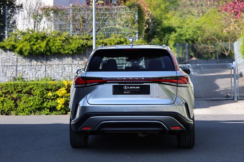Lexus RX 450h plus 450H+ 2,5 PHEV EXECUTIVE PLUS - fotka 5 z 24