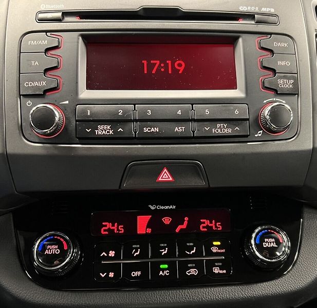 Kia Sportage - fotka 8 z 16