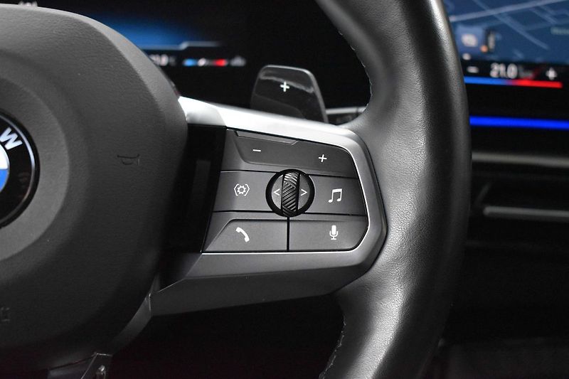 BMW X1 xDrive23d ///M*TAŽNÉ*KESSY* - fotka 22 z 49