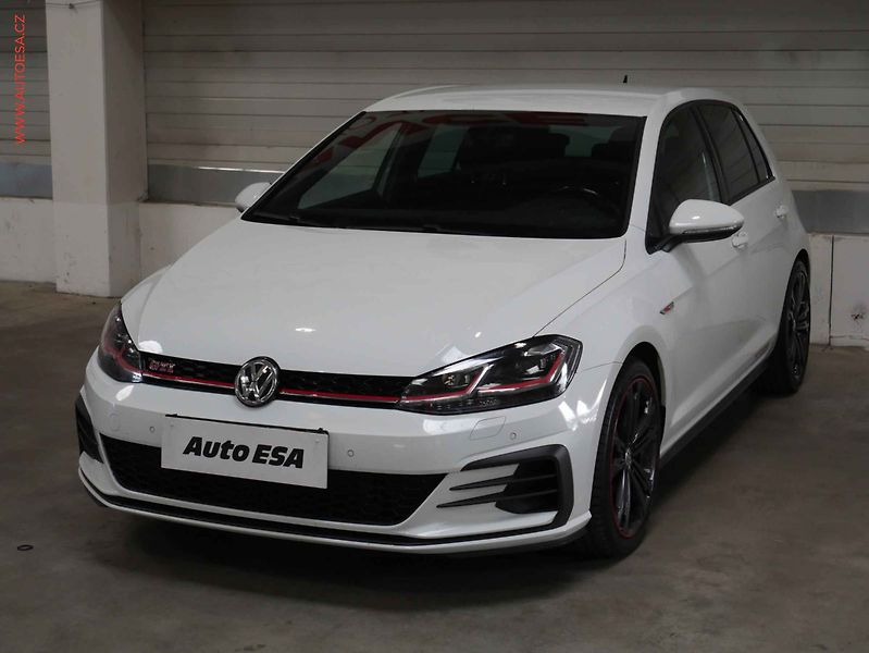 Volkswagen Golf (2019) 2.0TSI, GTI, DSG - fotka 3 z 20