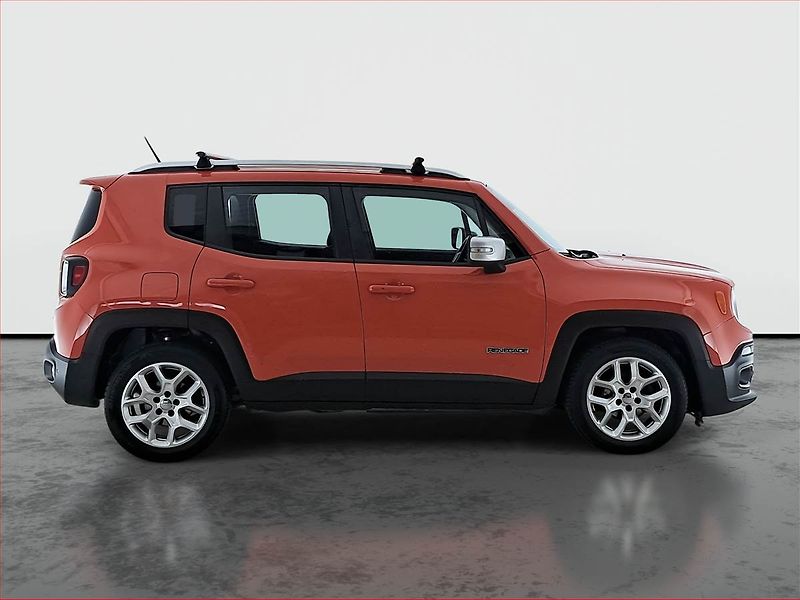Jeep Renegade (2015) 1.6 MultiJet, Serv.kniha - fotka 6 z 17
