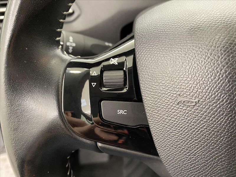 Peugeot 308 1,2 PureTech 60kW Active - fotka 15 z 28