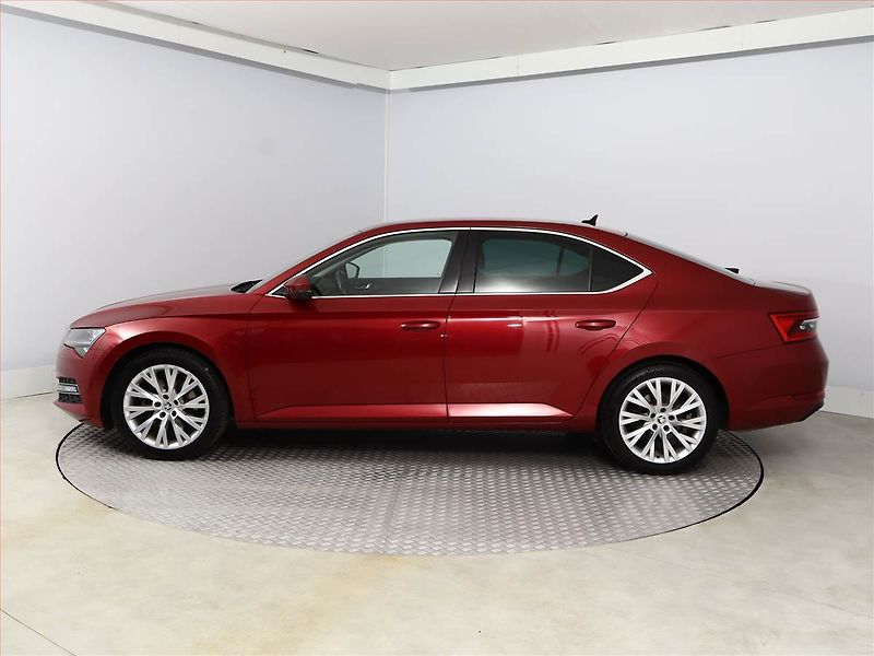 Škoda Superb (2021) Style 2.0 TSI - fotka 3 z 20