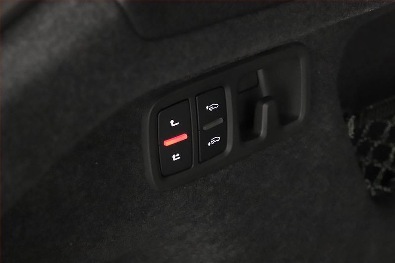 Audi Q8 (2026) 50 TDI - fotka 22 z 23