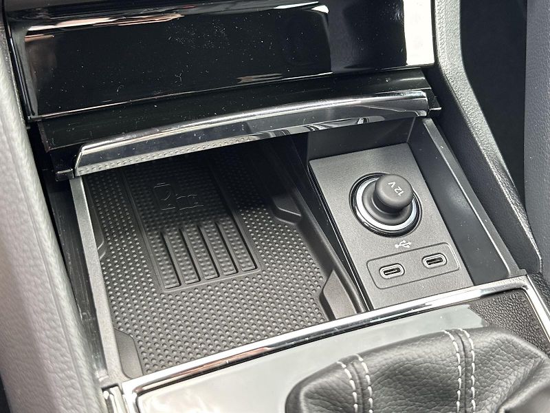 Škoda Karoq (2026) 1.5 TSI DSG Sportline - fotka 27 z 36