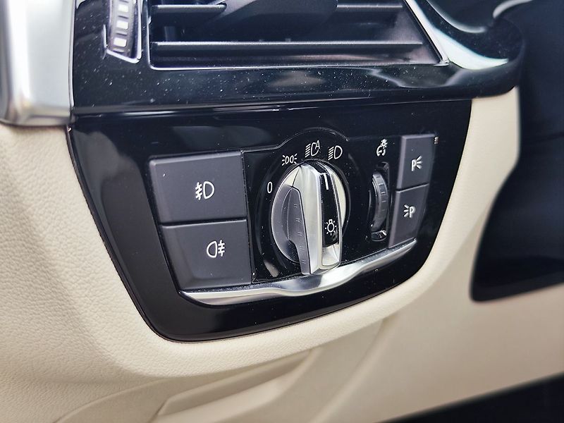 BMW Řada 5 520d/140kW Sportline - fotka 30 z 34