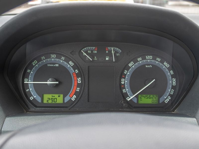 Škoda Fabia (2004) 1.4TDI 55KW – 2x KOLA - fotka 16 z 34