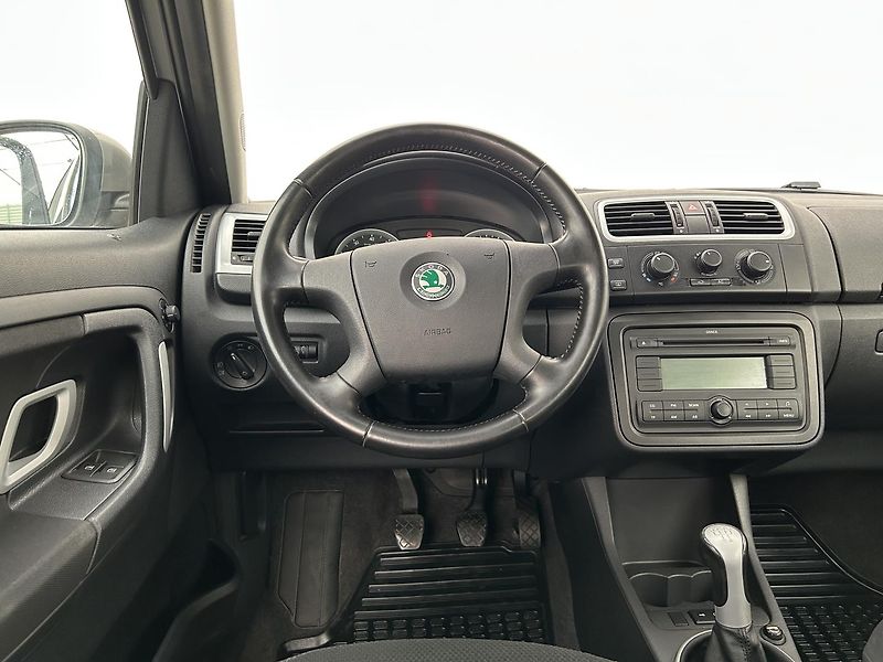 Škoda Roomster 1.6 V Comfort - fotka 24 z 25