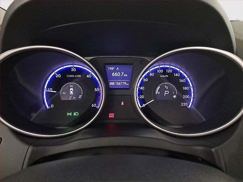 Hyundai ix35 (2010) 2.0 CRDi, 4X4, Automat - fotka 11 z 17