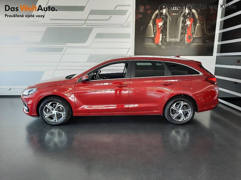 Hyundai i30 (2023) WG 1.5 T-GDI (117kW/159k) - fotka 3 z 20