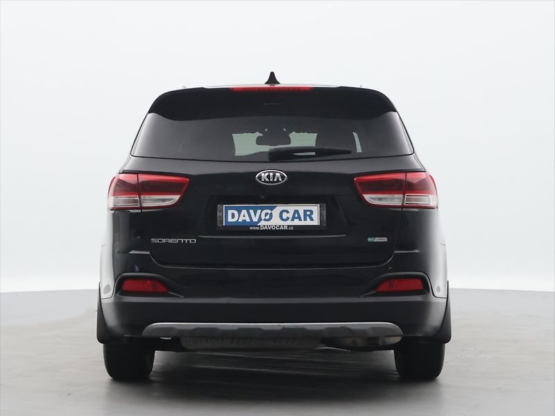 Kia Sorento 2.2 CRDI 147kW Exclusive 4x4 - fotka 6 z 33
