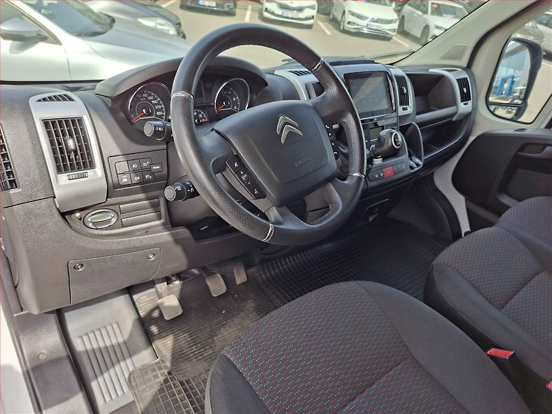 Citroën Jumper (2023) 2.2 BlueHDi, Maxi, 14m3, 1.0t - fotka 7 z 13