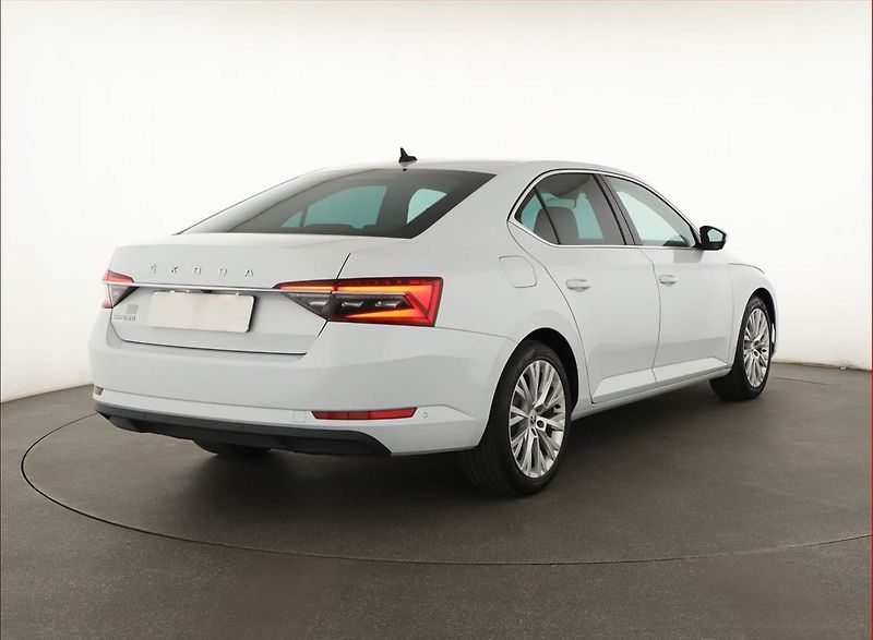 Škoda Superb (2021) Style 2.0 TDI - fotka 5 z 20