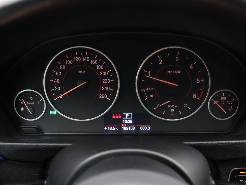 BMW Řada 3 2,0 320d 135 kW CZ M Paket - fotka 14 z 29