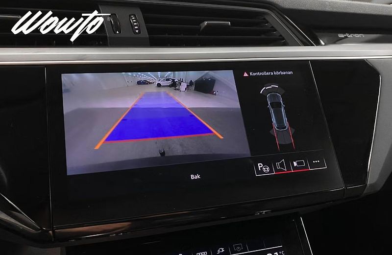 Audi Q8 e-tron 55 Quattro Kamera Matrix Tažné - fotka 15 z 20