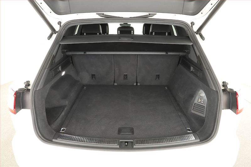 Volkswagen Touareg (2020) V8 TDI - fotka 11 z 18
