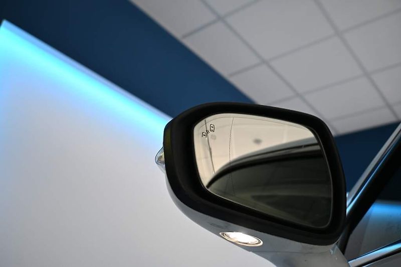Ford Mondeo (2020) 2.0 4x4 140 KW LED ACC SONY 8A - fotka 30 z 37