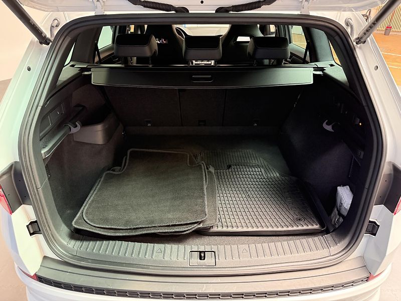 Škoda Kodiaq 2.0 TDI 147 kW Sportline 4x4 D - fotka 13 z 16