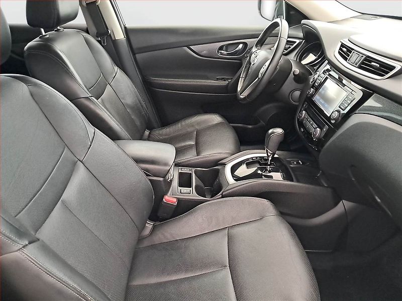 Nissan X-Trail (2017) Tekna 1.6 dCi, Automat, Kůže - fotka 9 z 23