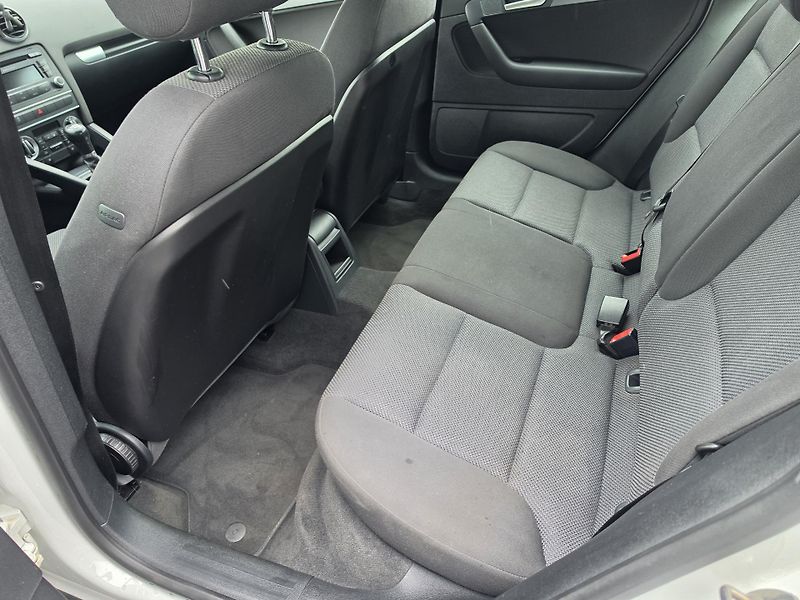 Audi A3 1.2 TFSI Xenon S-Line  - fotka 17 z 24