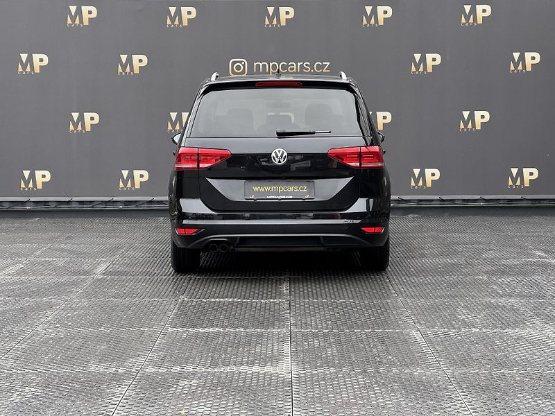 Volkswagen Touran (2017) 1.4TSi Highline 7míst RZV - fotka 8 z 48