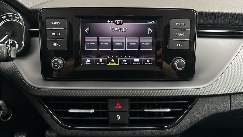 Škoda Scala 1.0 TSI Ambition - fotka 11 z 23