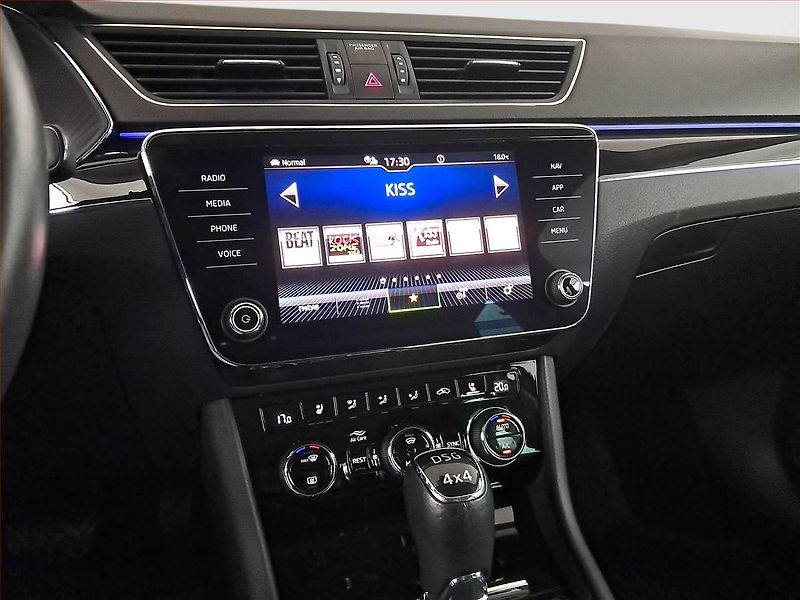 Škoda Superb (2021) Laurin&Klement 2.0 TDI - fotka 12 z 25