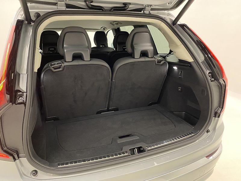 Volvo XC90 (2026) B5 AWD AUT BRIGHT PLUS 7míst - fotka 23 z 67