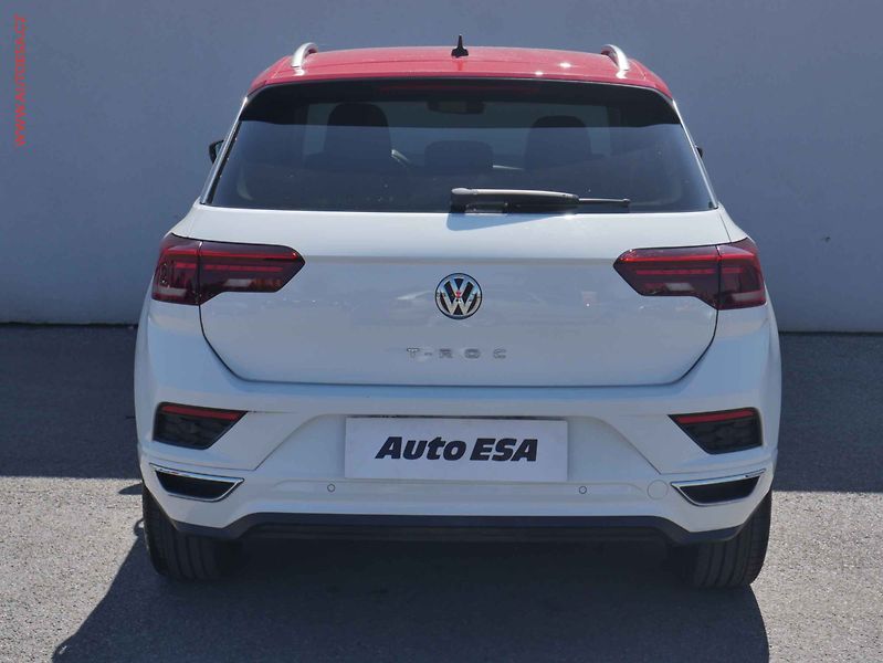 Volkswagen T-Roc (2019) 1.0TSi, 1.maj,ČR, R-Line - fotka 5 z 15