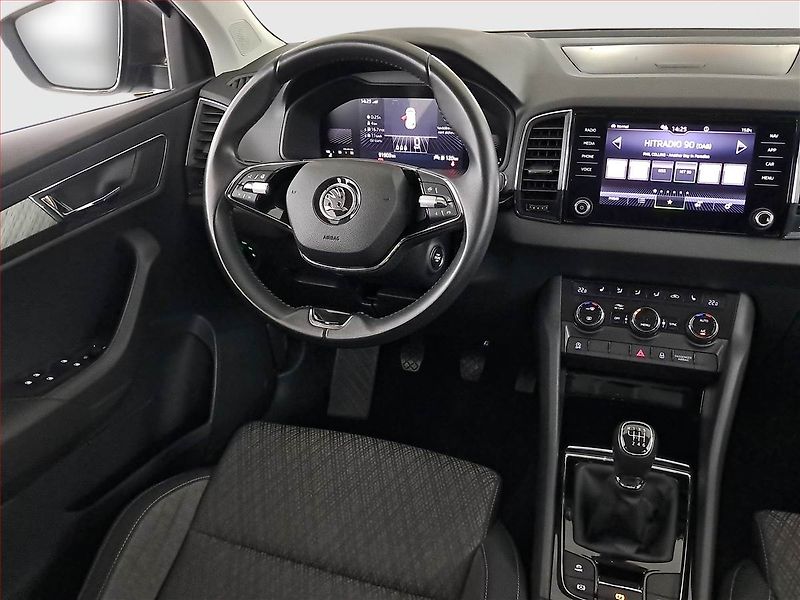 Škoda Karoq (2023) Style 1.0 TSI - fotka 7 z 21