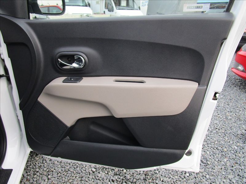 Dacia Lodgy 1.6i  Klima - fotka 19 z 36
