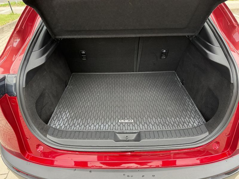 Mazda CX-30 Skyactiv - G 2.0i - fotka 18 z 28