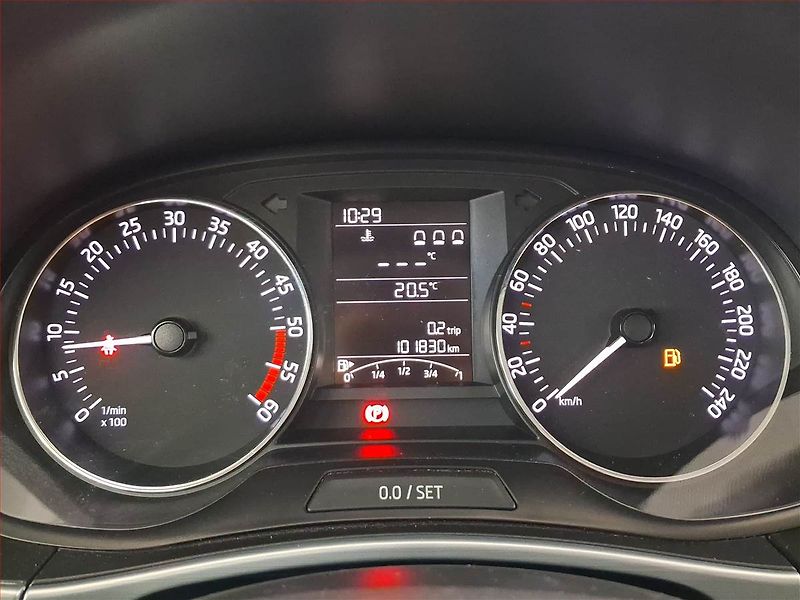 Škoda Fabia (2017) 1.4 TDI, Tempomat - fotka 11 z 16